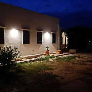 Gli Archi Calaazzurra , Favignana Italia